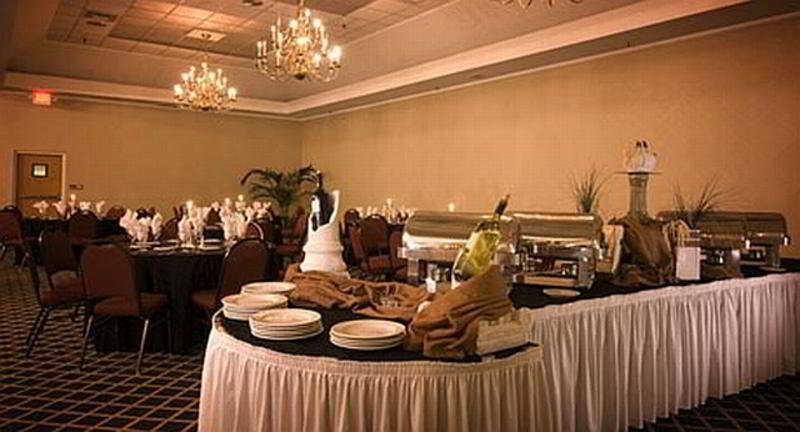 Wyndham Garden Hotel Austin Restaurant bilde