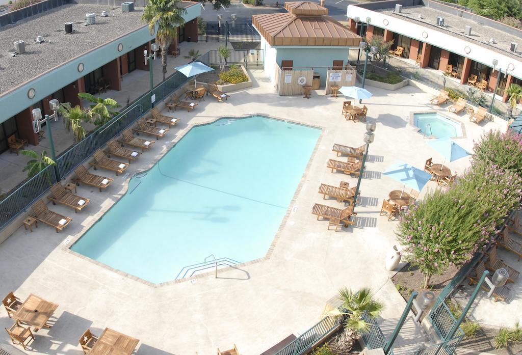 Wyndham Garden Hotel Austin Eksteriør bilde