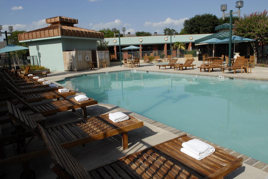 Wyndham Garden Hotel Austin Eksteriør bilde