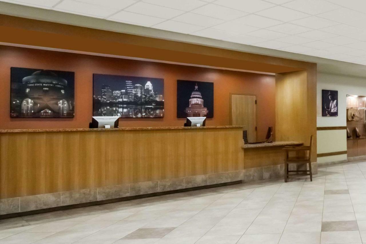 Wyndham Garden Hotel Austin Eksteriør bilde